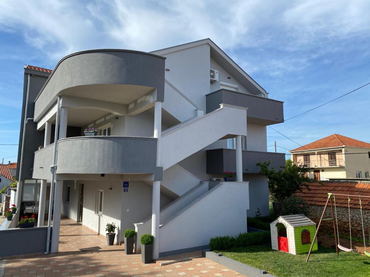 Apartments Nada Sukošan Dış mekan fotoğraf