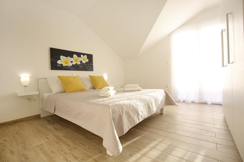 Apartments Nada Sukošan Dış mekan fotoğraf