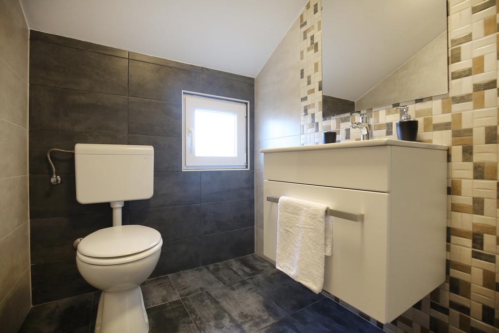 Apartments Nada Sukošan Dış mekan fotoğraf