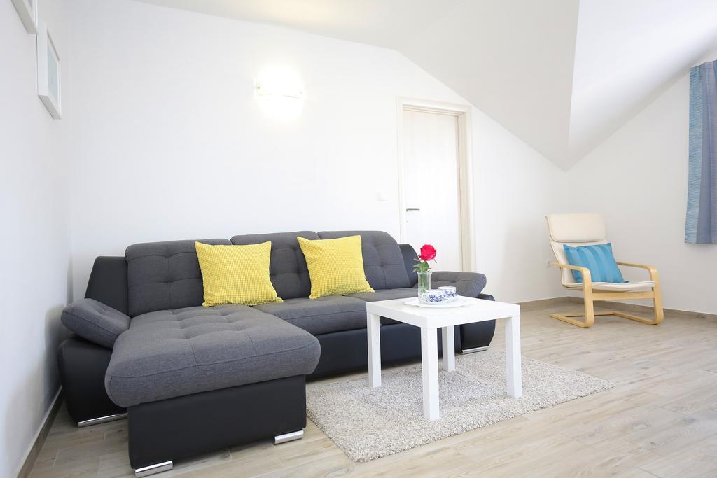 Apartments Nada Sukošan Dış mekan fotoğraf